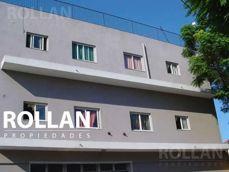Departamento de 2 Amb C/patio! en Carapachay!