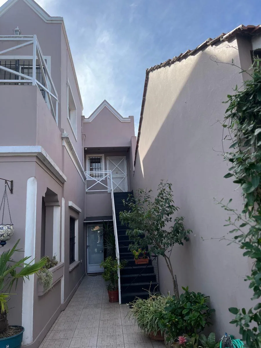 Departamento, Sin expensas!(Tipoph) con 3 Dorm. (2 con Vestidor) Amplio Bcon.)2 Bños en S. Isidr