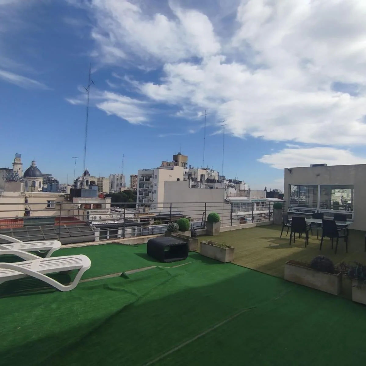 Kitnet de frente em Flores