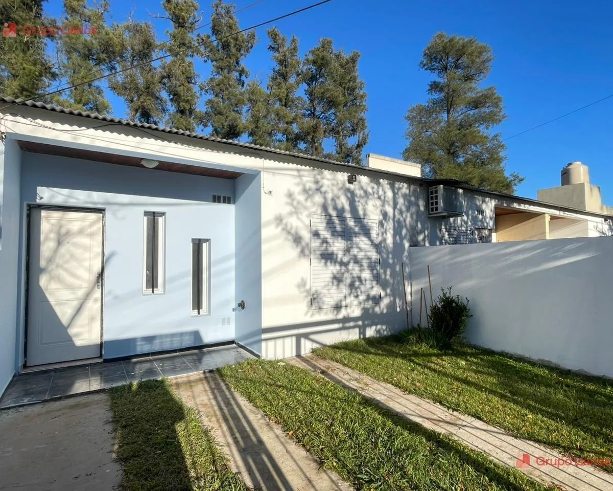 Two-bedroom PH for rent in Luján