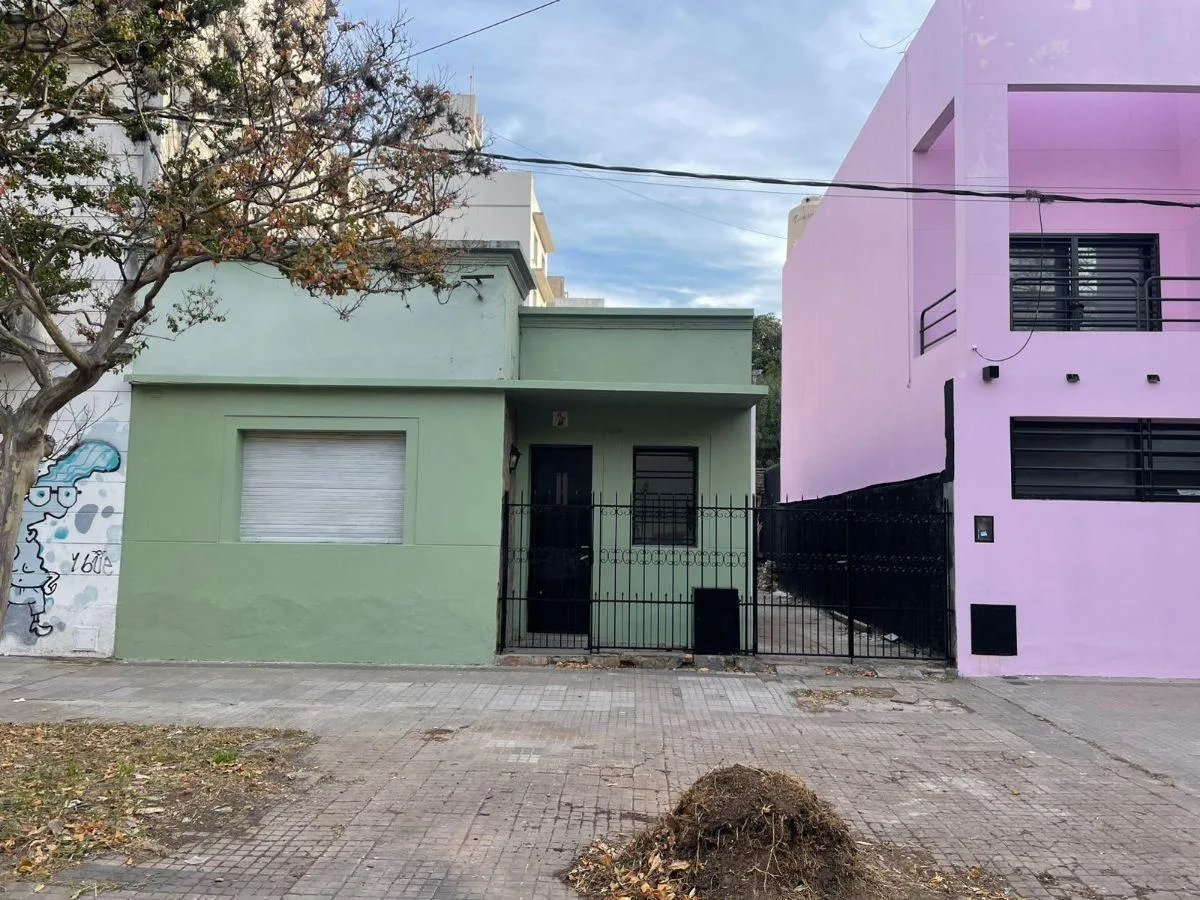 Casa antiga para uso profissional em La Plata
