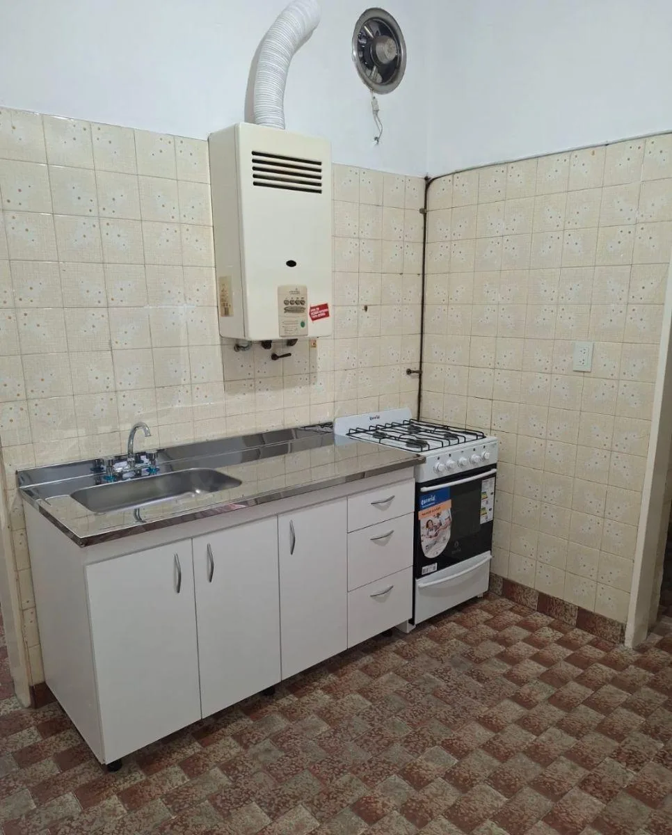 Alquiler PH 2 Ambientes Sin Expensas en Villa Lugano. Excelente!