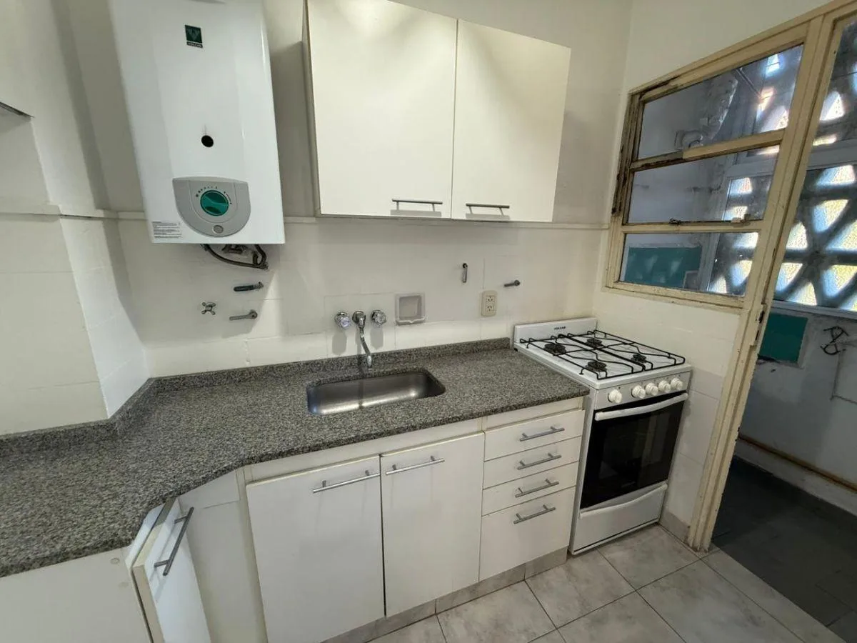 Alquiler | 3 Ambientes | Av Escalada 1015 | 1° Piso Contrafrente