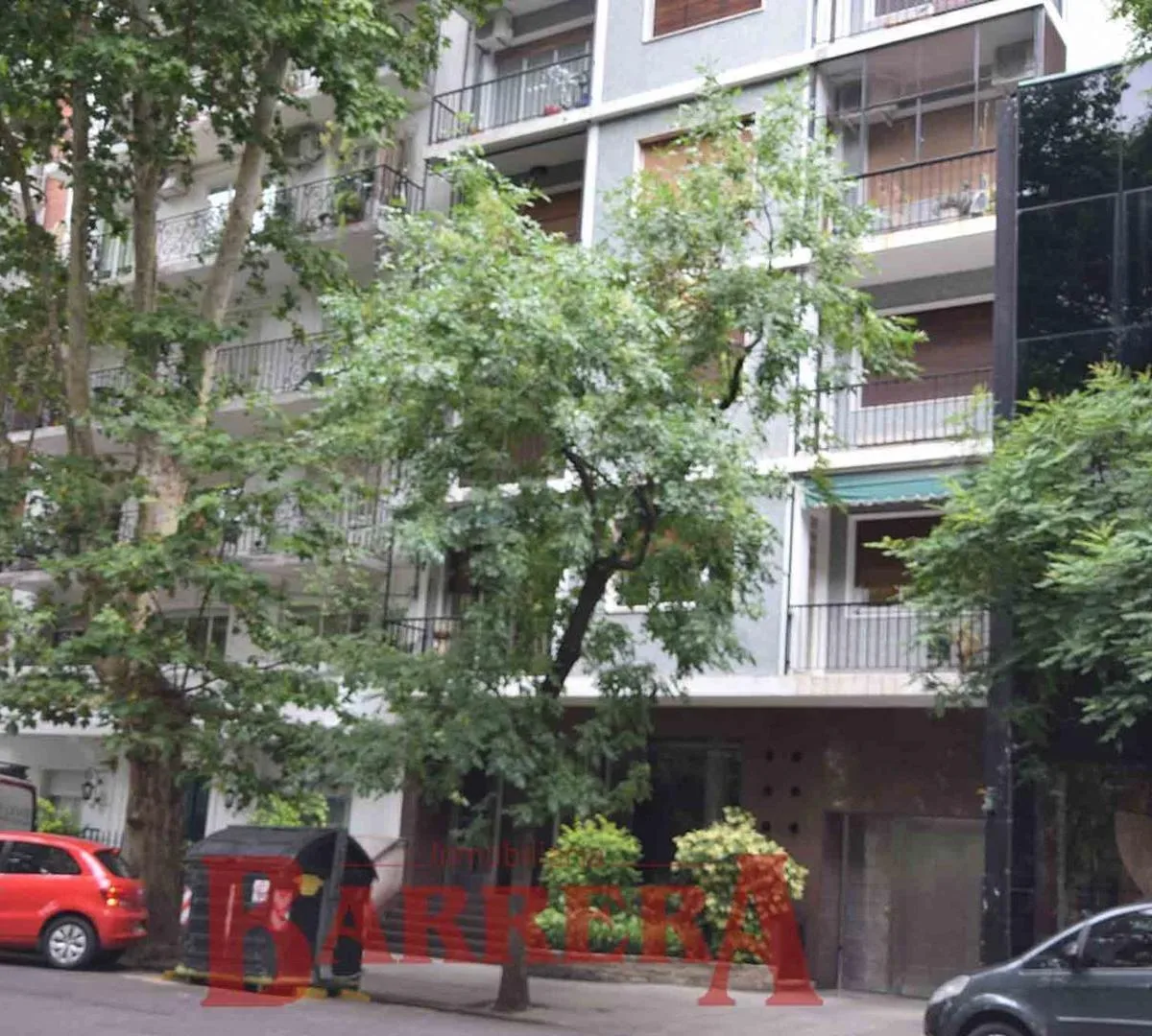 Hermoso y Gran Semipiso Frente a La Plaza Manuel Belgrano