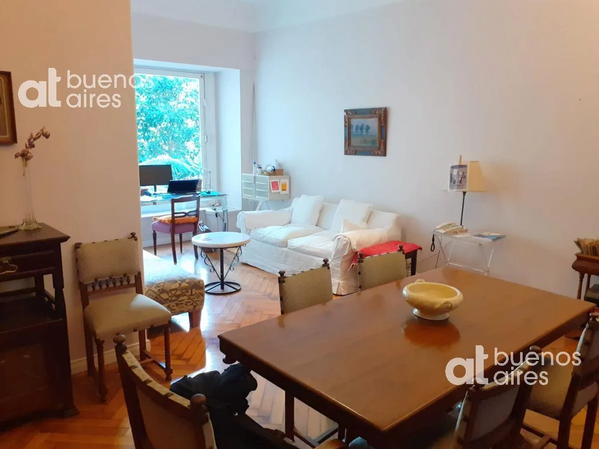 Furnished two-bedroom apartment in Retiro