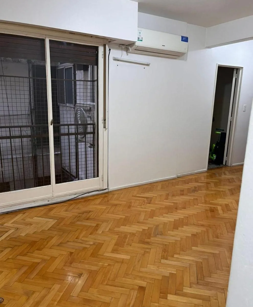 Unfurnished one-bedroom apartment in Palermo