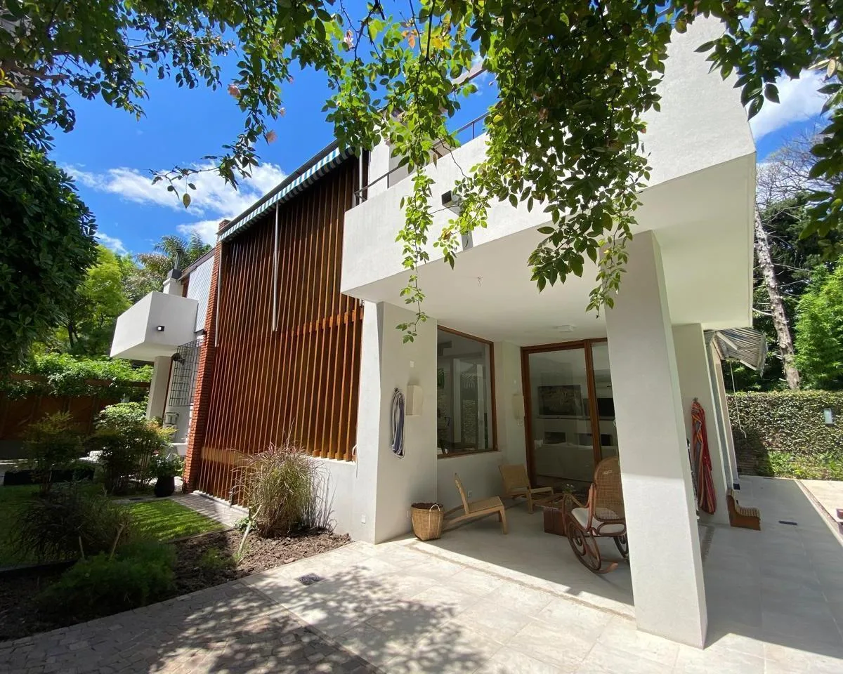House in Barrio River