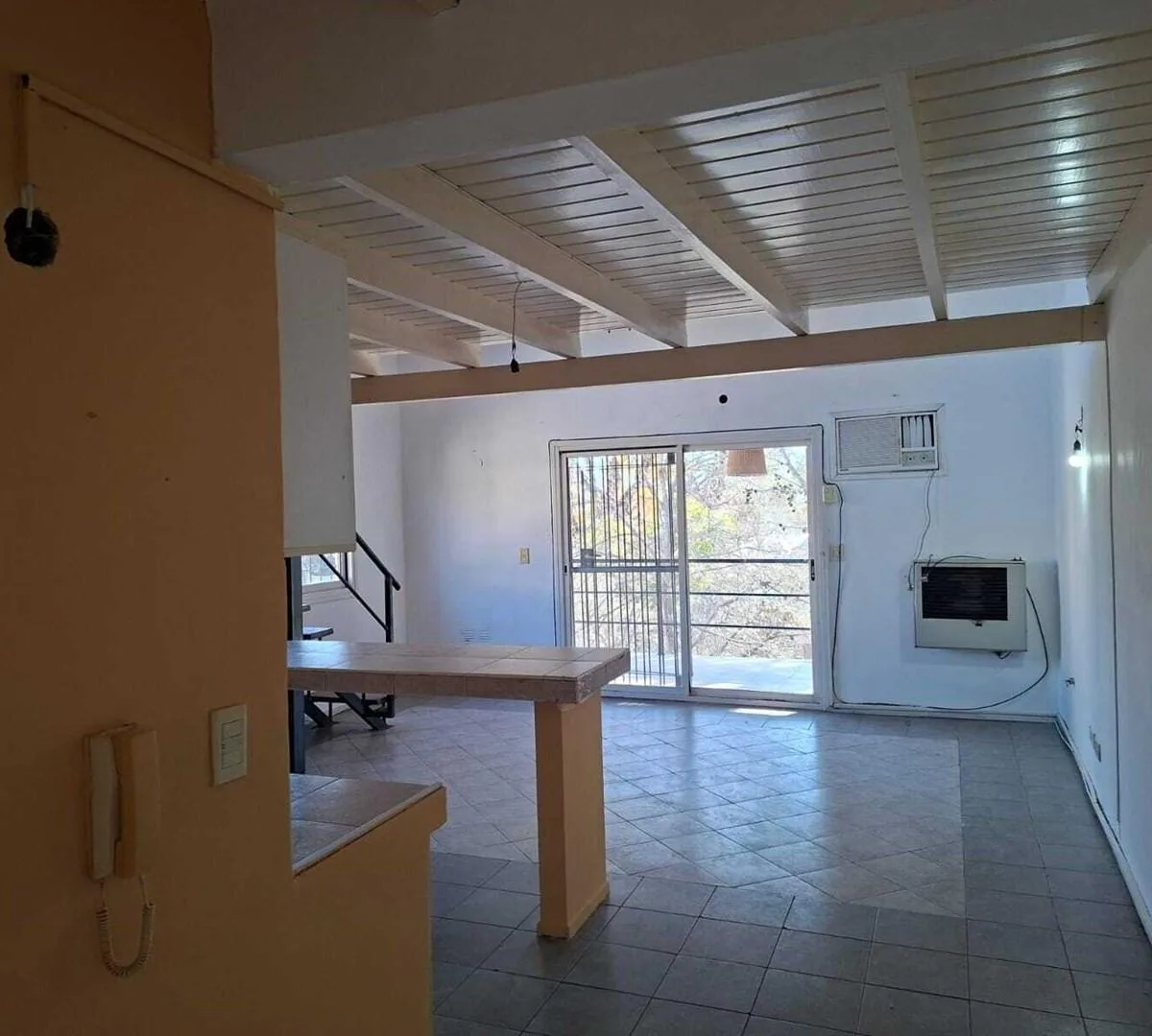 Loft con balcón y pileta