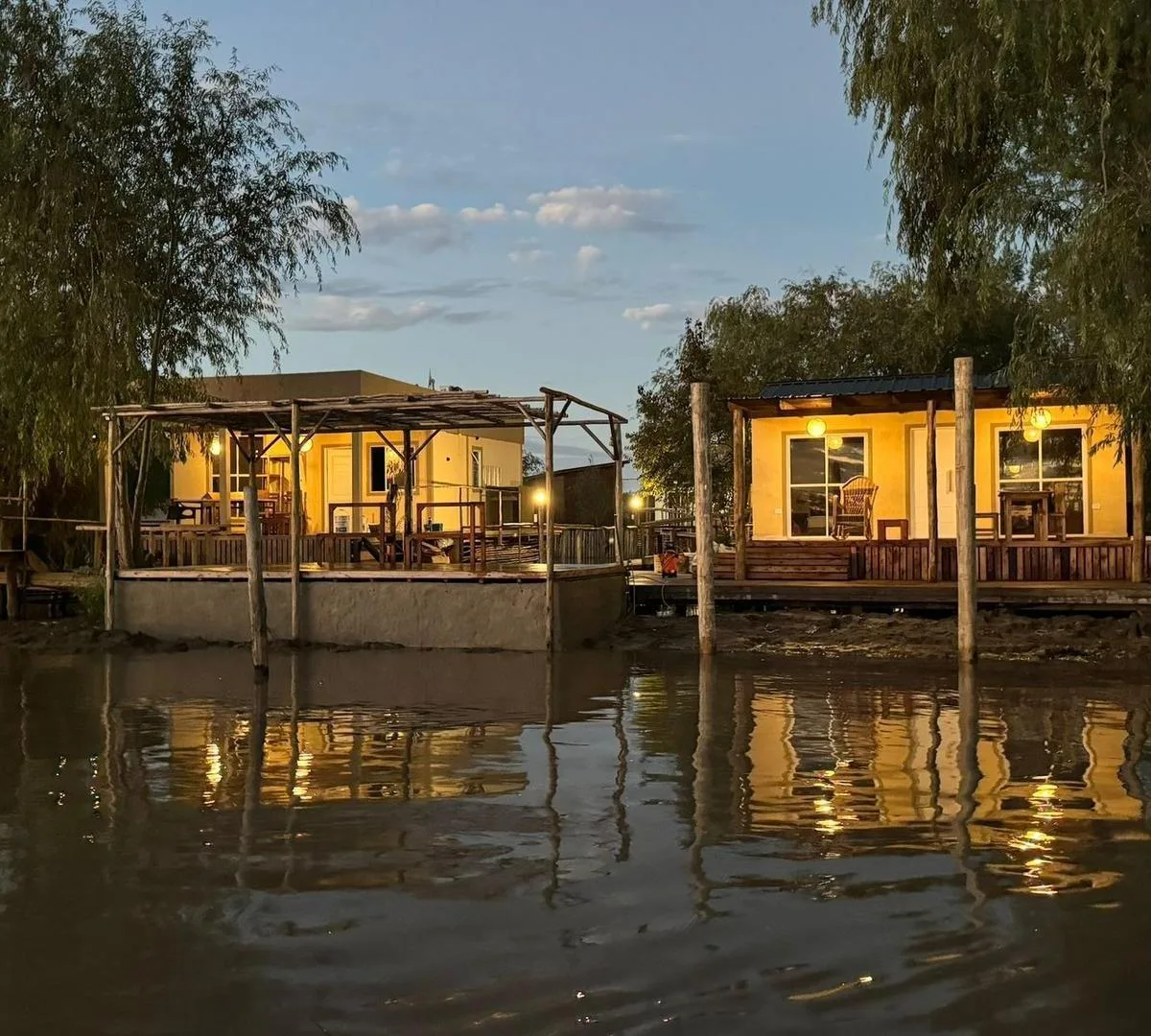 Alquiler Complejo de Cabañas en El Delta del Tigre