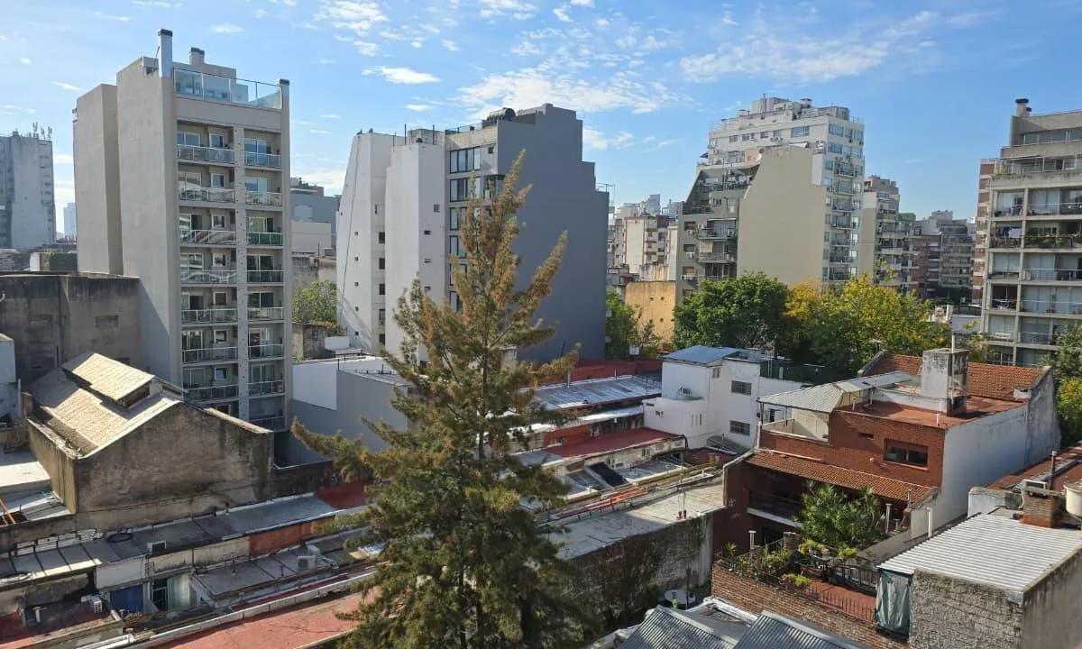 Alquiler Dos Ambientes en Villa Crespo Amplio con Balcón