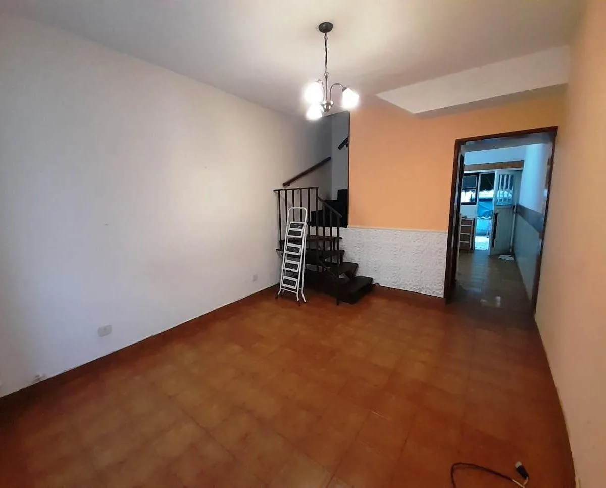 Duplex de 3 Ambientes con Espacio Guarda Vehiculo en Alquiler en Villa Luzuriaga
