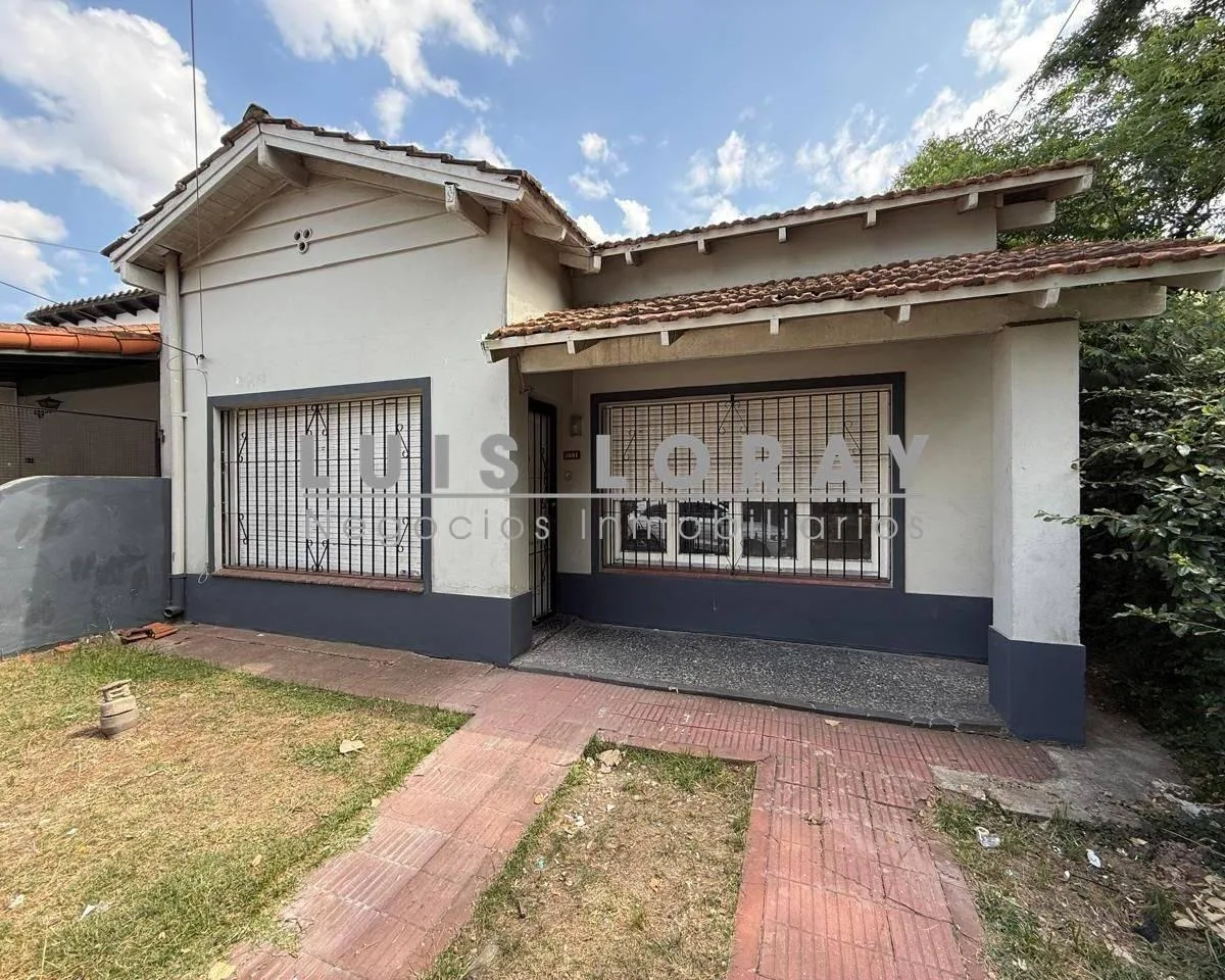 Casa de 3 Ambientes en Alquiler - Burzaco
