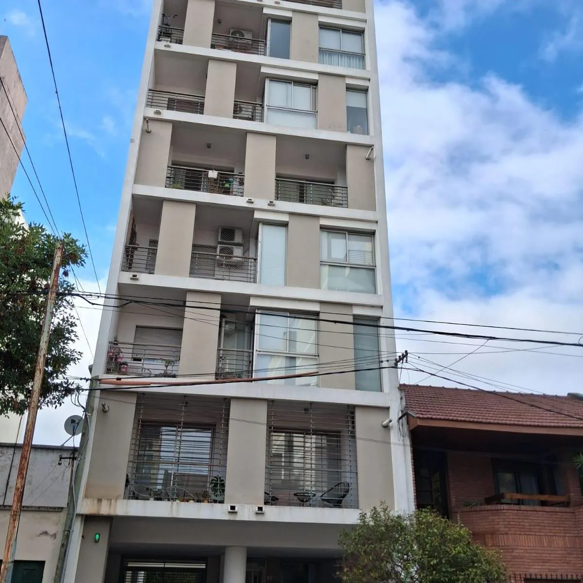 Departamento Monoambiente de 30 m&sup2; en Alquiler en La Plata con Balcón