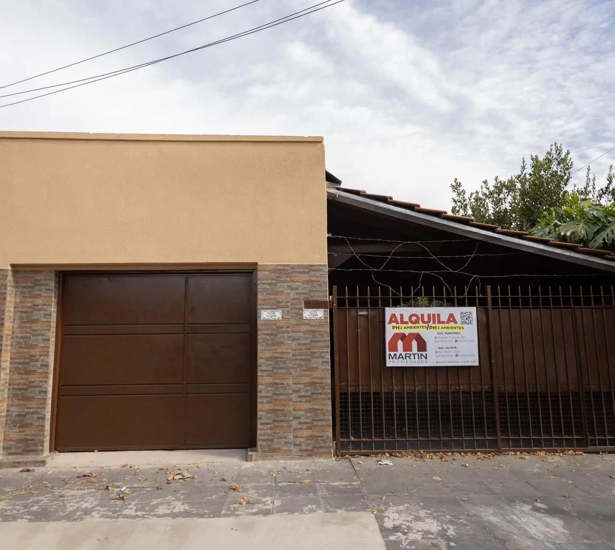 Renovated PH with patio