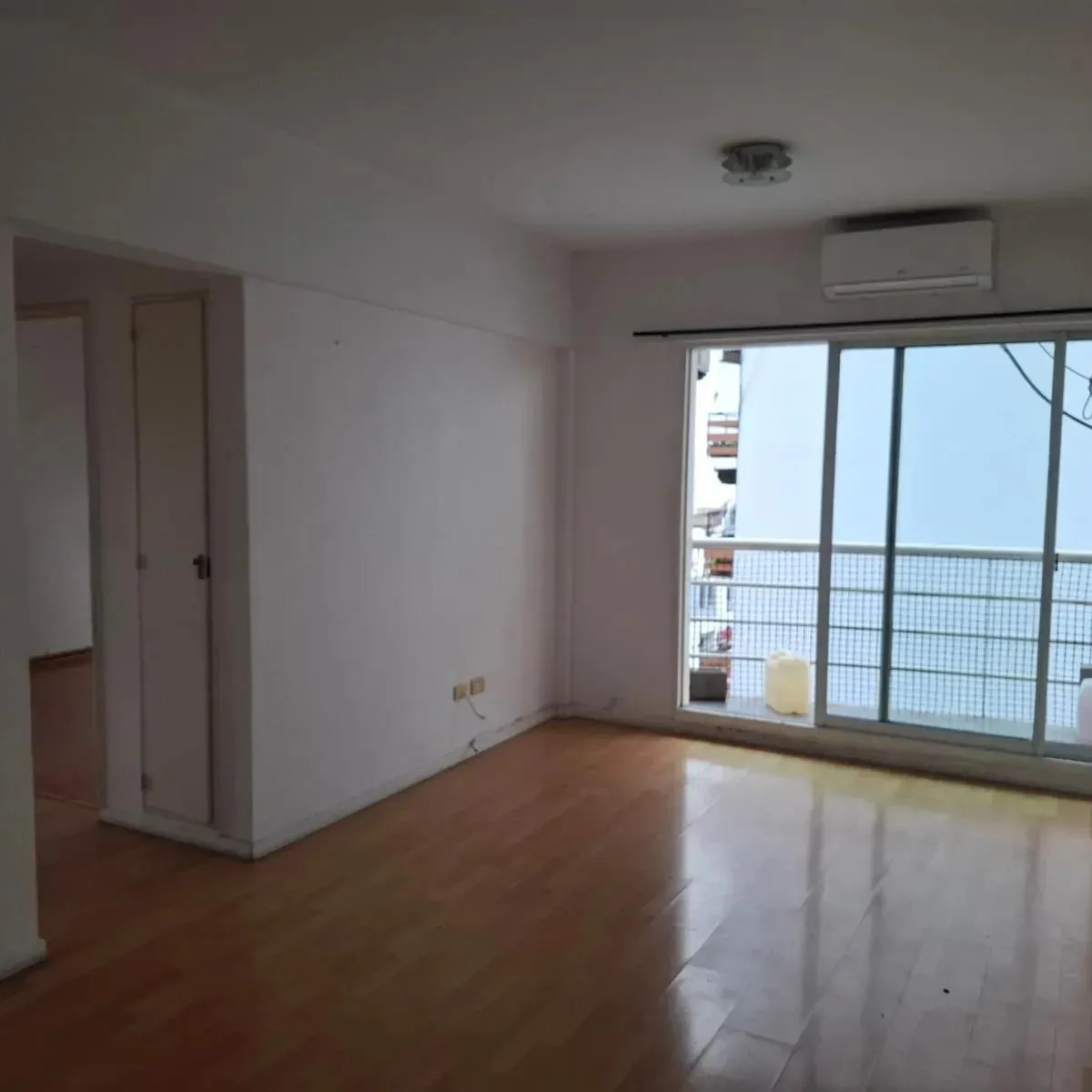 Departamento en Alquiler - 2 Dorm. 2 Baños - Barracas