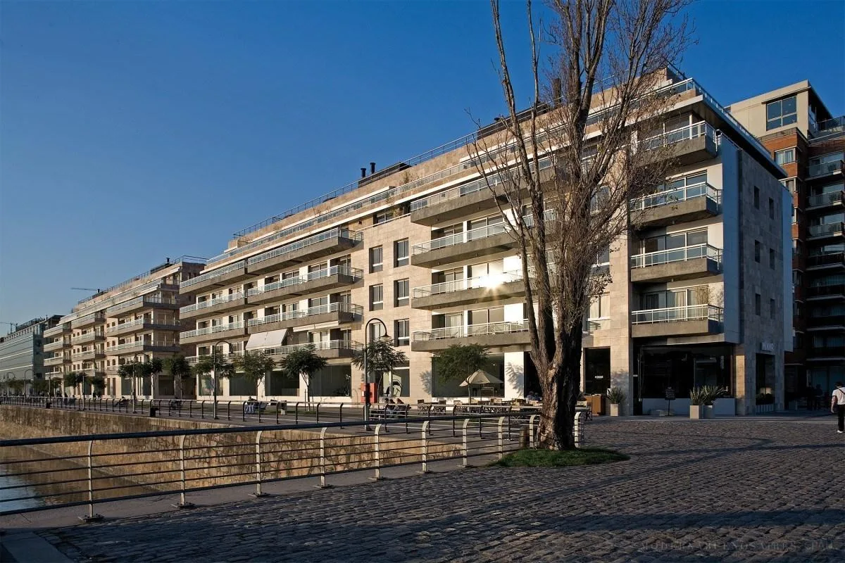 Alquiler por 6 Meses en Puerto Madero. con Cochera