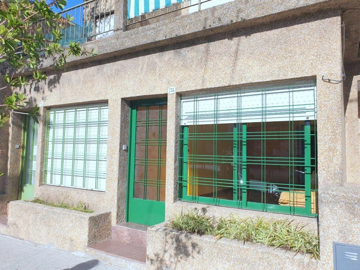 Excelente Punto de Floresta, a 100 m Av Directorio Excelente PH a La Calle, Como Una Casa,!vealo