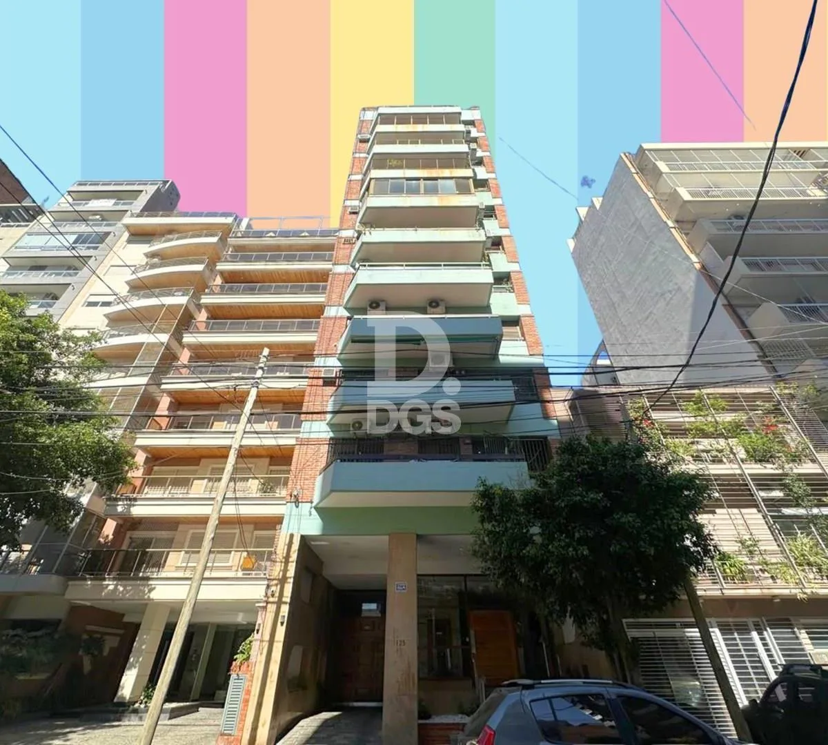 Полуэтажная квартира с 3 спальнями в Lanús Oeste
