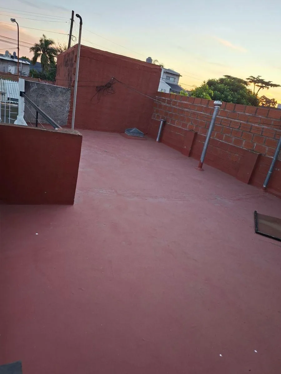P. H 2 y 1/2 Amb. Al Ctfe. con Patio y Tza