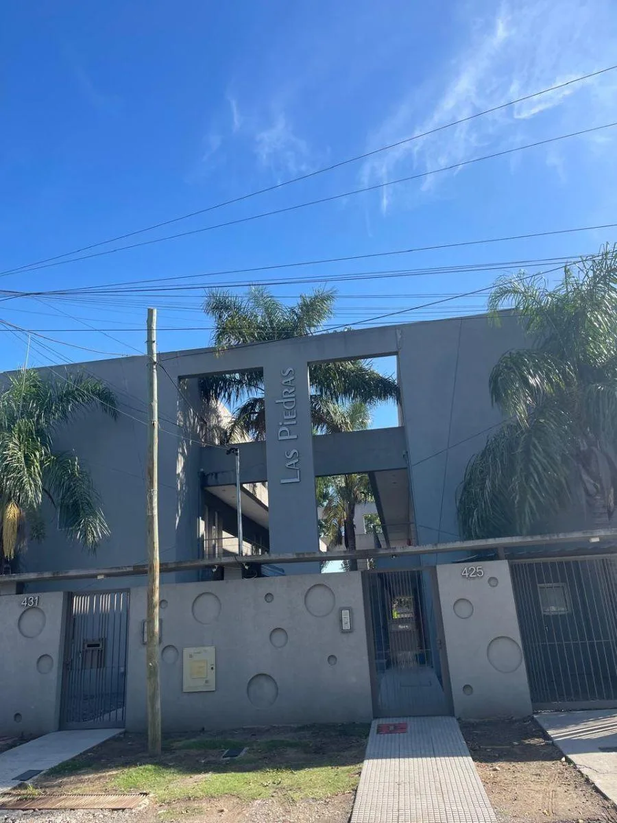 Las Piedras 431 Monoambiente en Alquiler