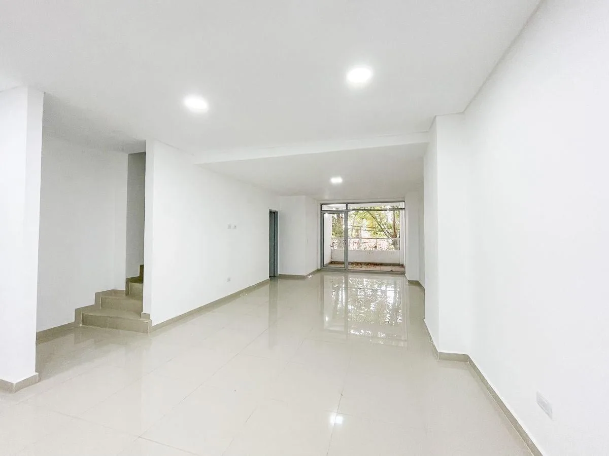 Amplio Dúplex 3 Ambientes con Balcón y Excelente Distribución - Quilmes Oeste - 1.d