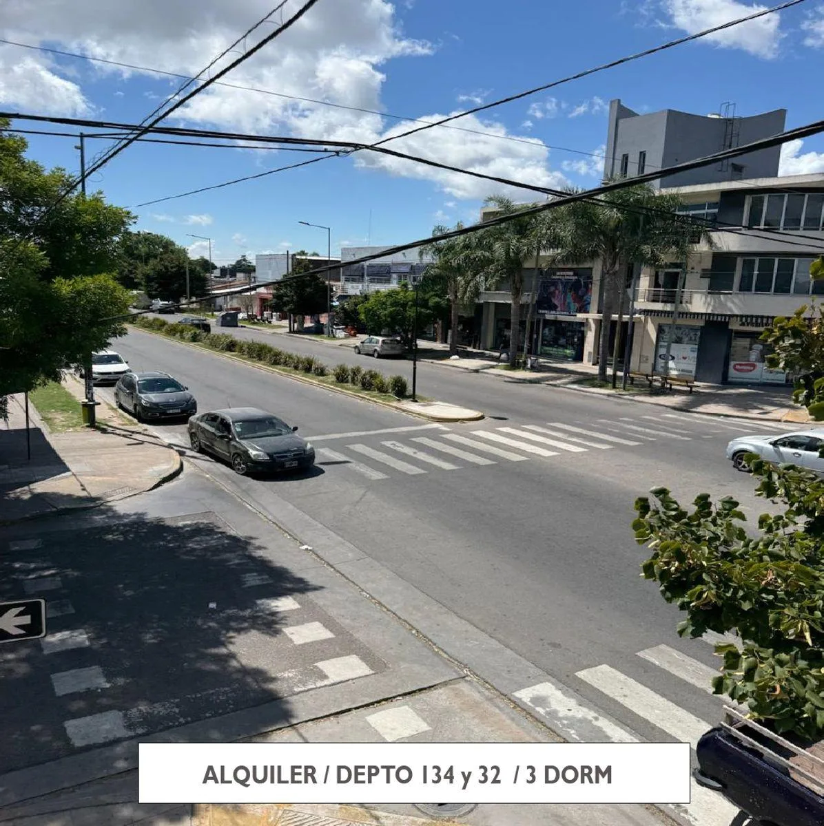 Depto en Alquiler3 Dorm. Balcon Frenteubicado en Calle 134 y 32