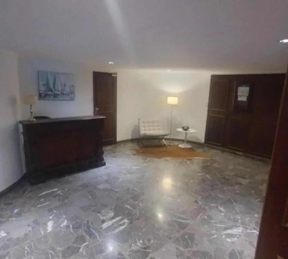 Alquiler de Departamento con Cochera! Excelente Ubicación!