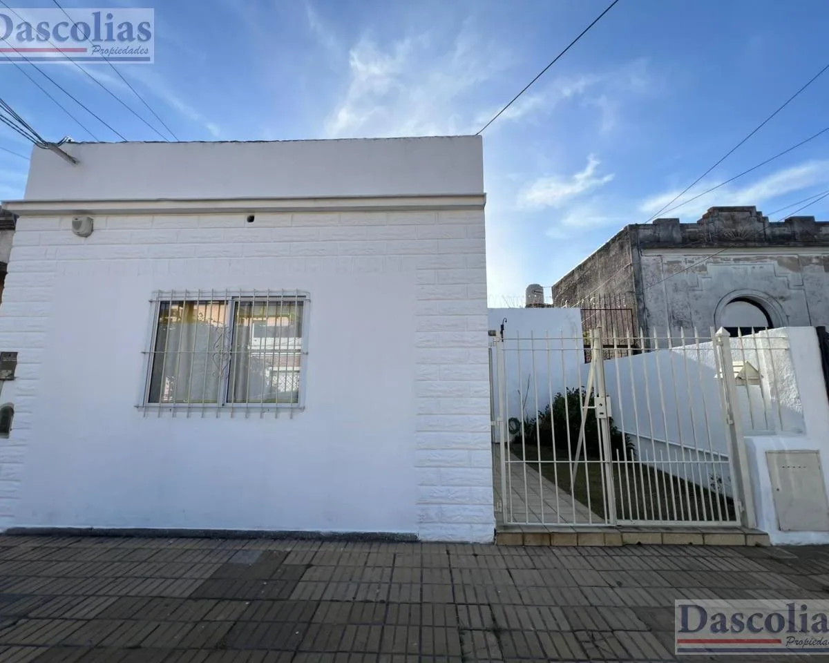 Monoambiente Al Frente en Alquiler en Remedios de Escalada Sin Expensas