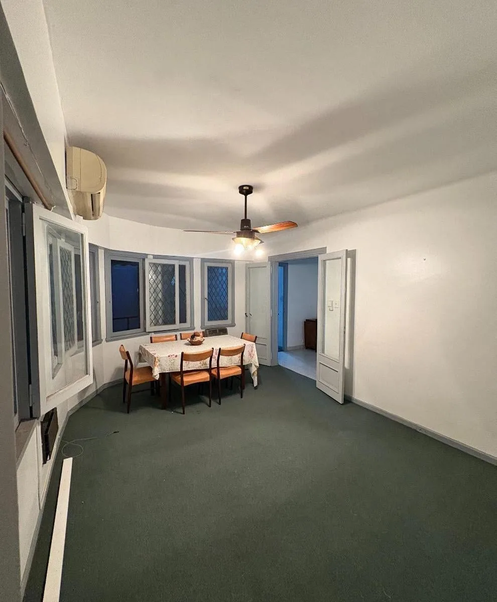 PH 4 Ambientes en Alquiler en La Lucila - Primer Piso con Gran Terraza y Parrilla