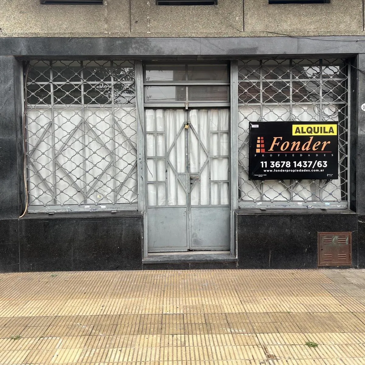 Local Al Frente - Olivos