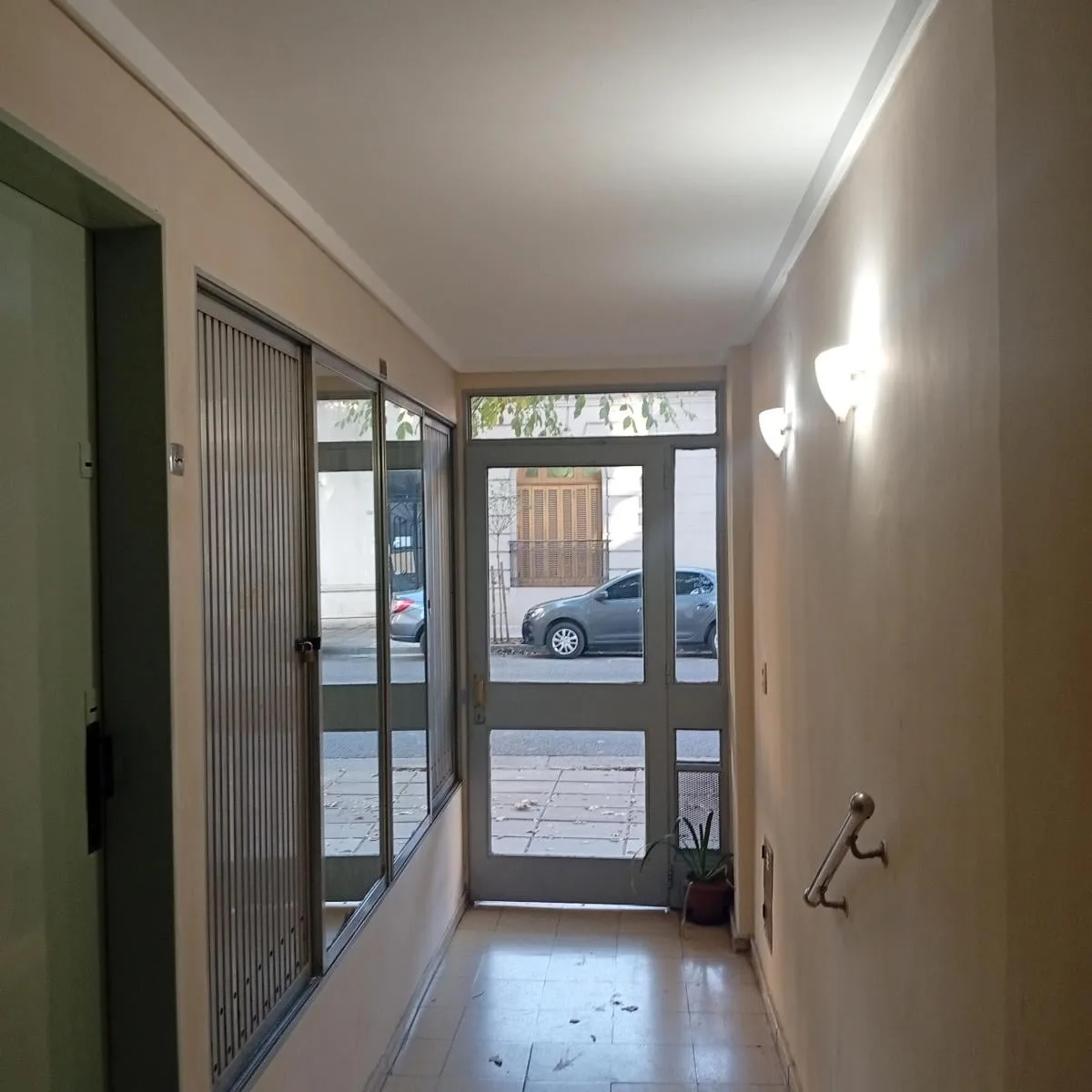 2 Ambientes C/lavadero Bajas Expensas