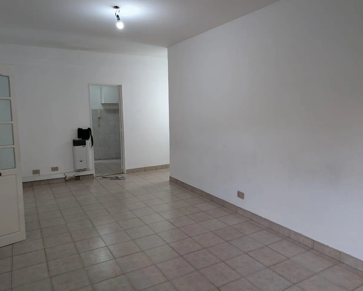 Two-bedroom apartment in Saavedra