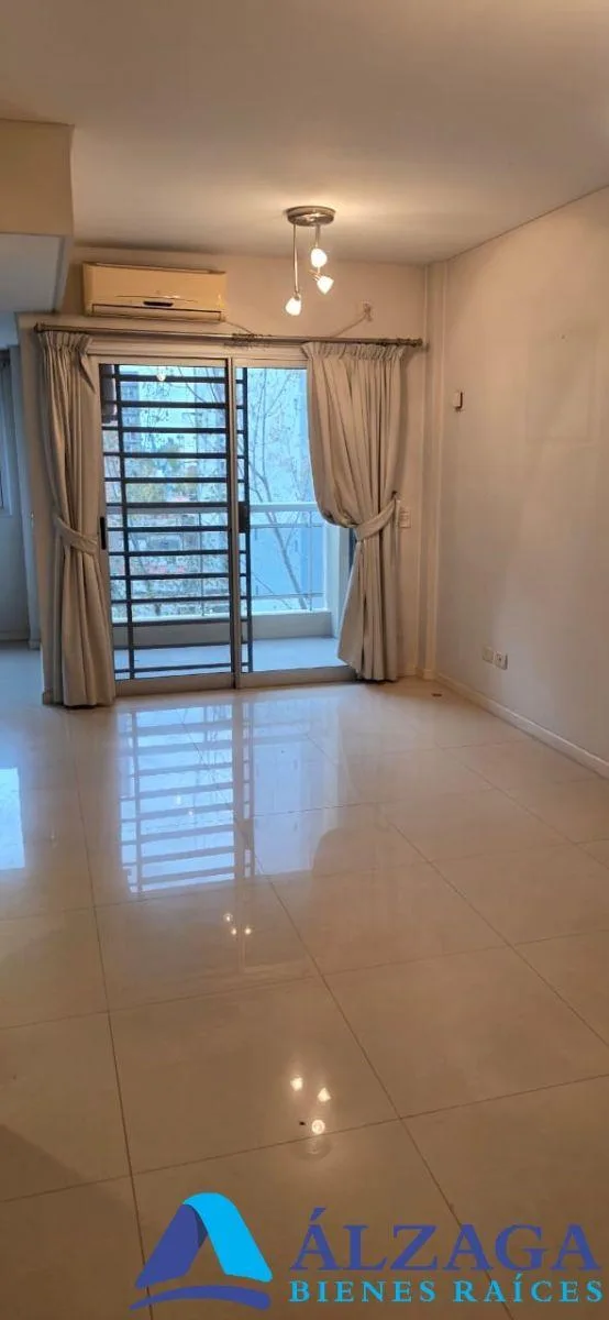 Departamento de 130 m&sup2; con 3 Dorm. en Alquiler en Quilmes