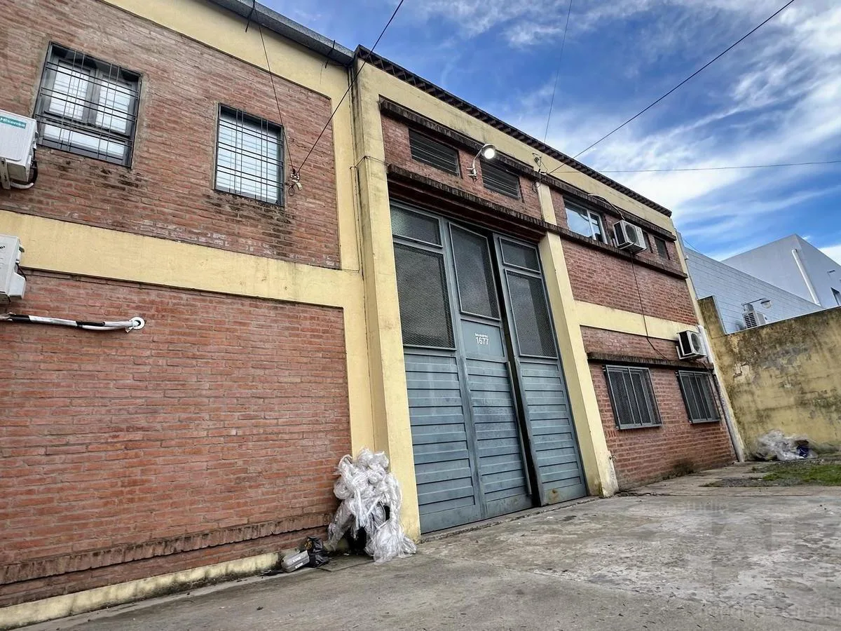 Galpón | 4 Ambientes | Doble Ingreso Altura | Zona Industrial | Cochera | Ituzaingó Norte