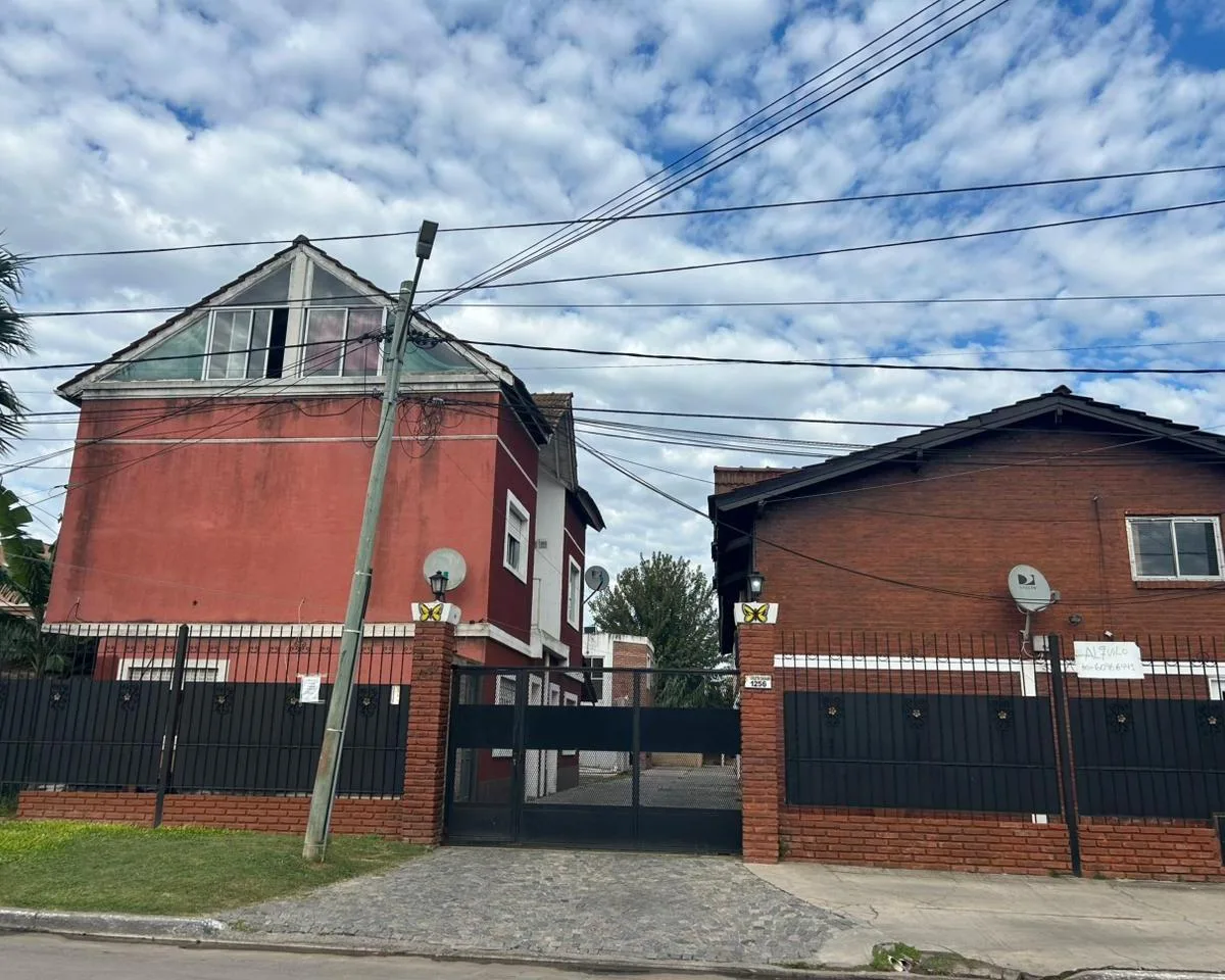 Departamento en Alquiler – Condominio en Goleta Sarandí, Villa Verde