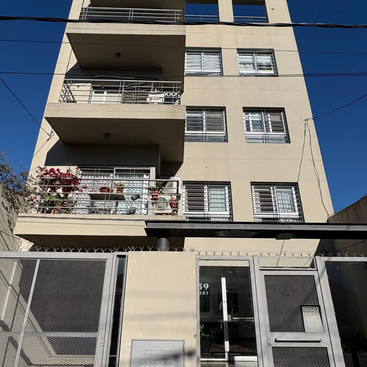 Two-room apartment in Bernal