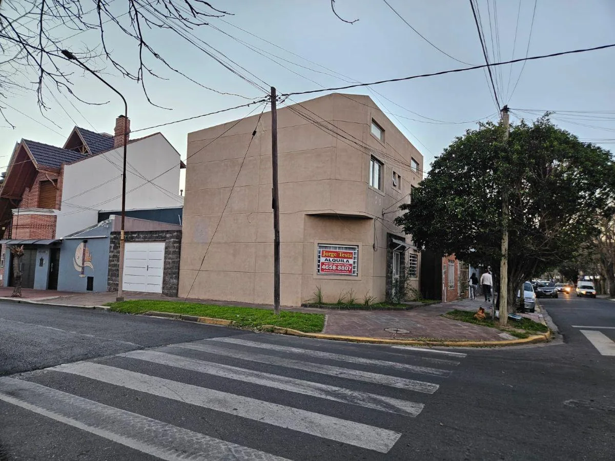 Departamento 2 Ambientes con Patio/ramos Mejia