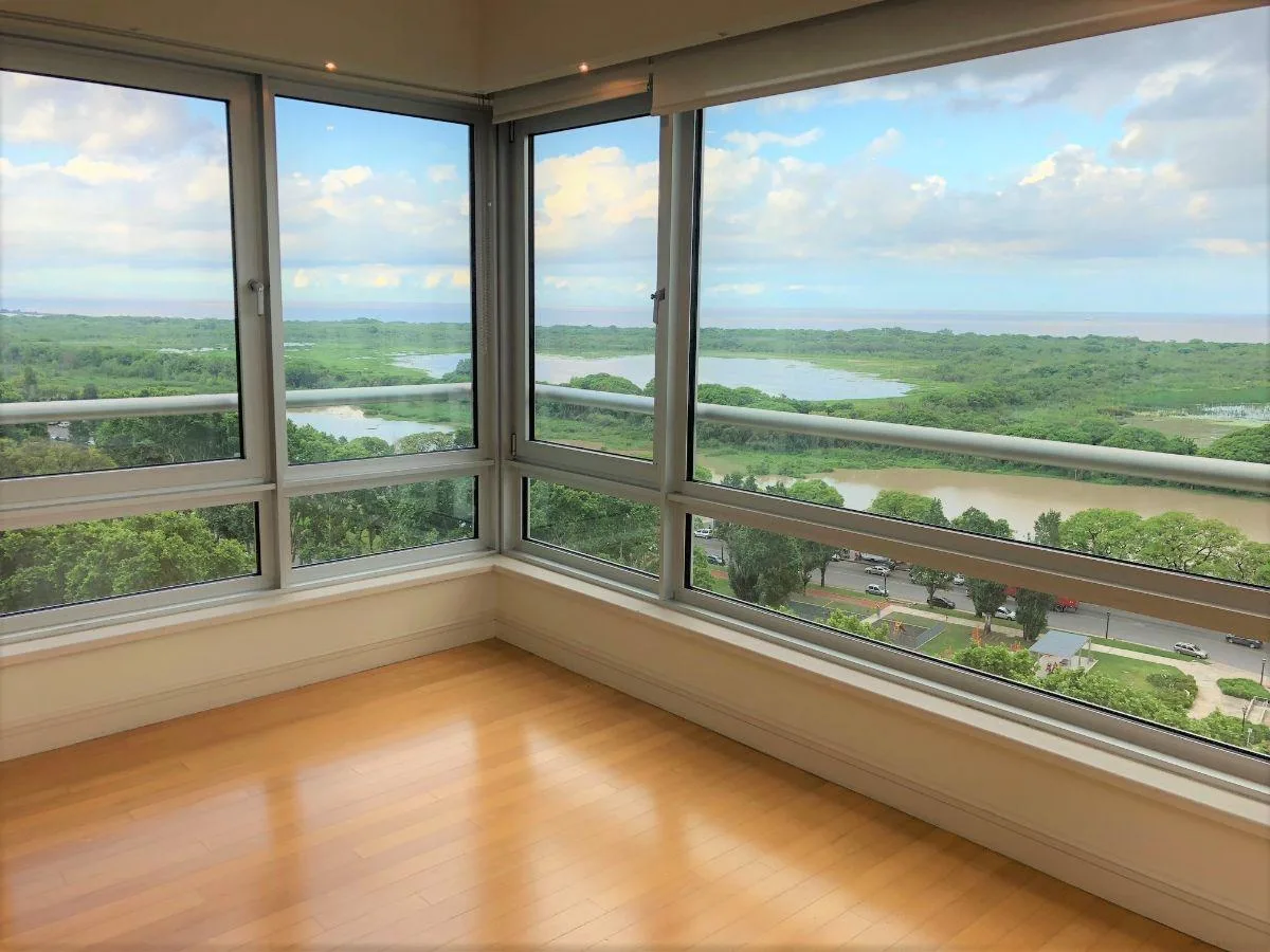 Unfurnished two-bedroom apartment in Puerto Madero