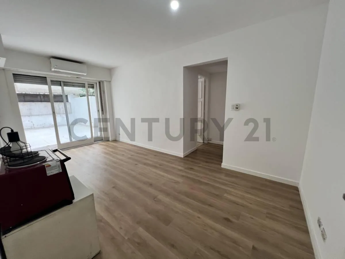 Alquiler Departamento 2 Ambientes Apto Profesional con Mucha Luz y Amplio Patio