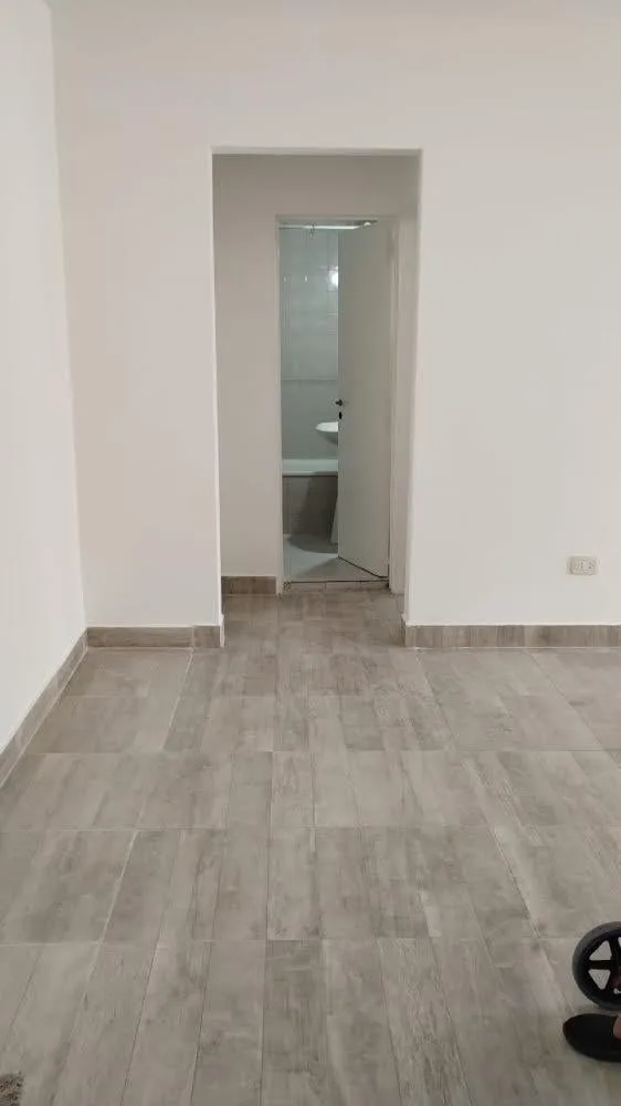 2BR facing Parque Lezama