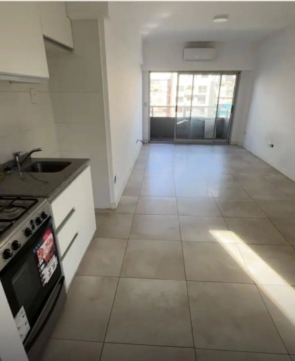 Caballio - Alquiler - Monoambiente con Balcon