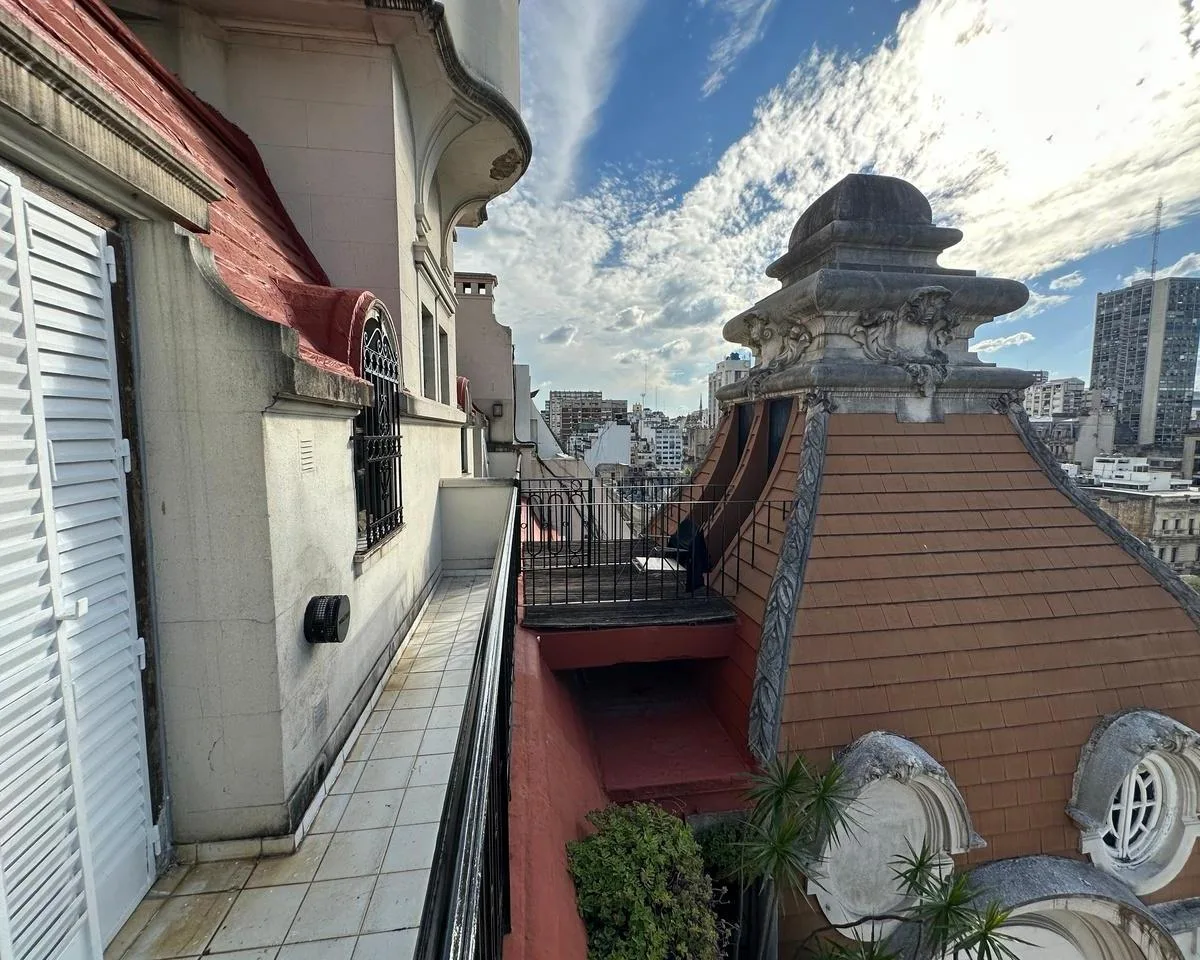 Departamento de Época en El Bencich. Gran Balcón a La Calle y Vistas a La Cúpula. Muy Luminoso