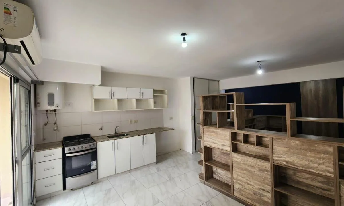 Alquiler de Monoambiente en Caseros, Tres de Febrero