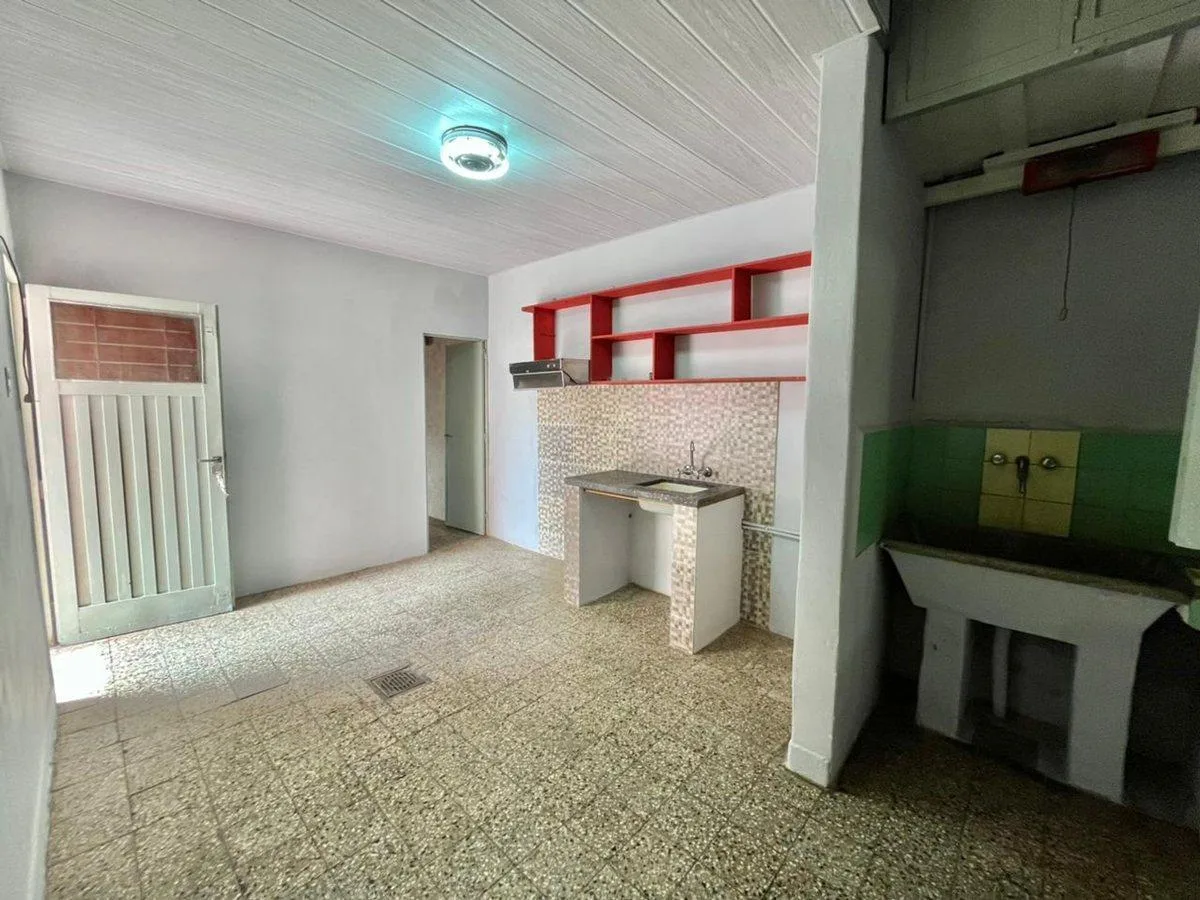 Alquiler PH 2 Ambientes con Patio Loma Hermosa