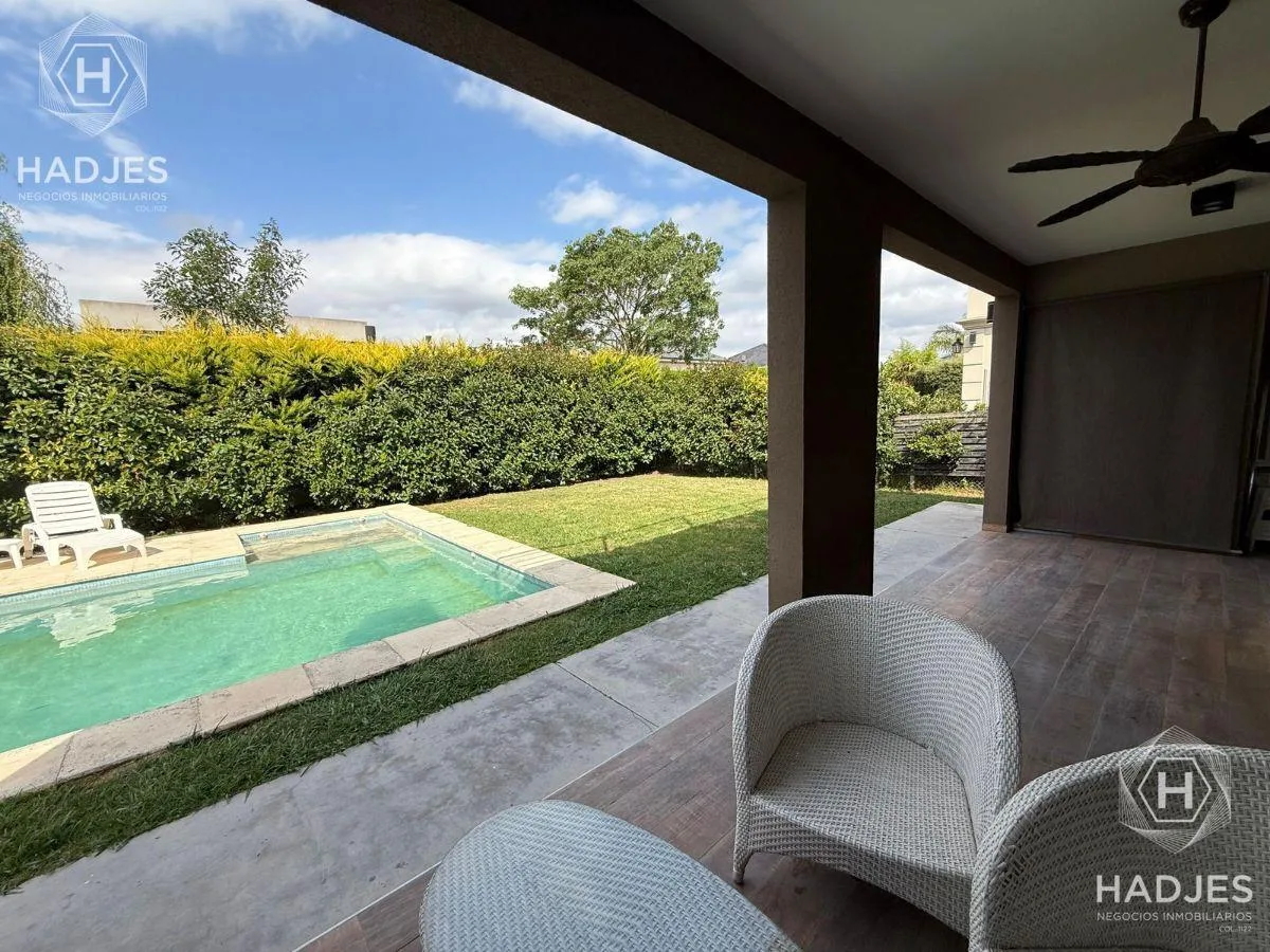Furnished house with garden and grill