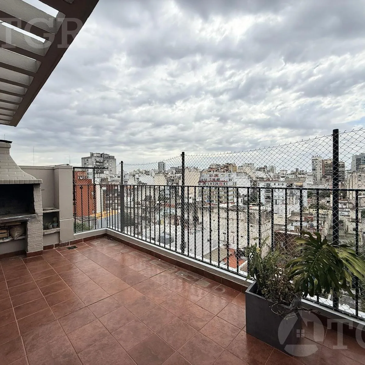 Venta Departamento de 5 Ambientes en Balvanera