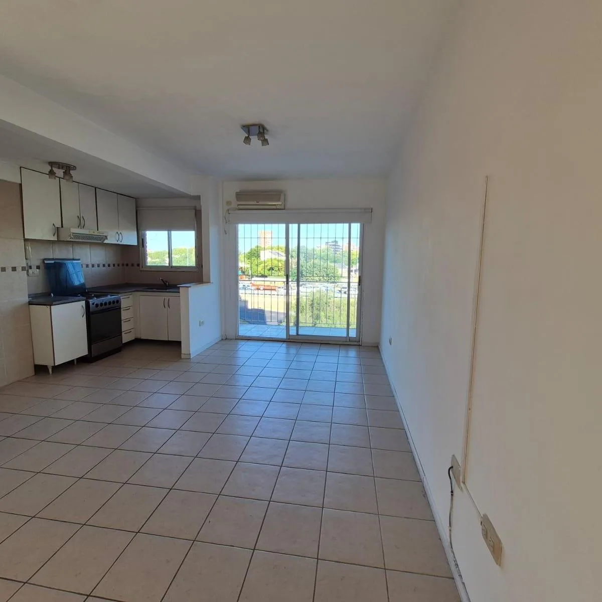 Departamento en Alquiler, 2 Ambientes Sáenz Peña