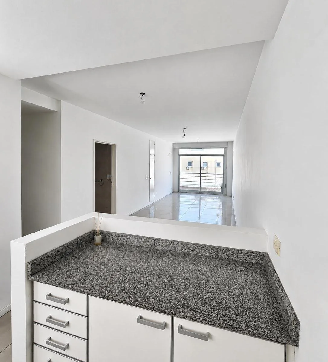 Se Alquila Hermoso y Muy Amplio Departamento Monoambiente en Parque Chacabuco!