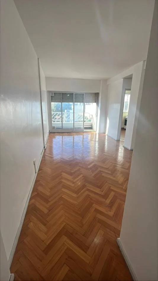 Dos Ambientes Luminosos, Dormitorio con Placard