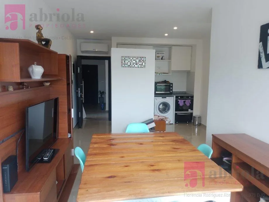 2-room unit with balcony grill